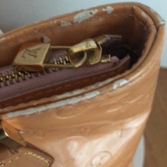 Louis Vuitton Imperfect Yellow Vernis Shoulder Tote Bag GUC - Picture 6 of 13